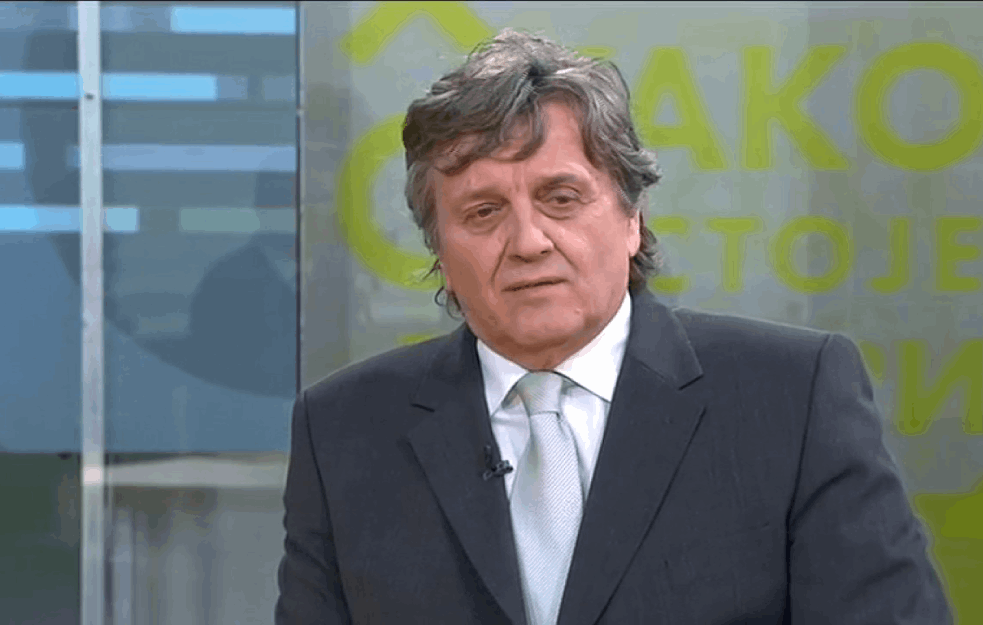 RADOŠ BAJIĆ EMOTIVNO O TEŠKOM PERIODU SA SUPRUGOM MILENOM: 'Jeli smo na kartonskoj kutiji, dve <span style='color:red;'><b>viljuške</b></span> i dve kašike u iznajmljenoj sobi'! (FOTO)
